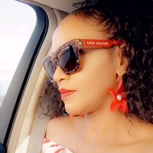 Meet your Posher, Sue